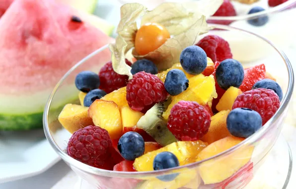 Picture berries, raspberry, watermelon, kiwi, blueberries, fruit, peaches, salad