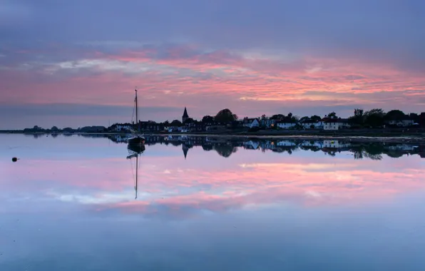 Picture the sky, water, clouds, sunset, lake, reflection, England, the evening, yacht, UK, houses, town