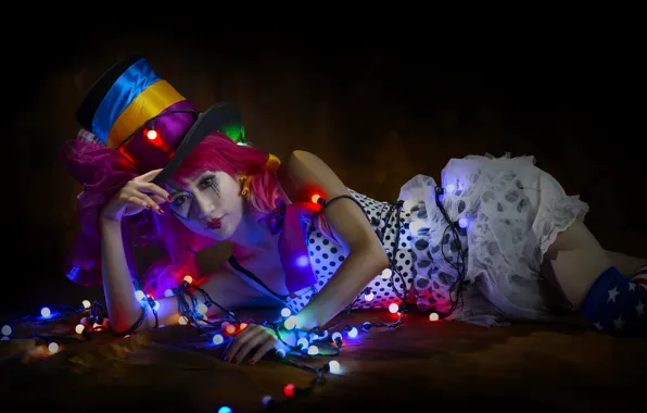 Picture girl, hat, Asian, garland, cylinder, clown