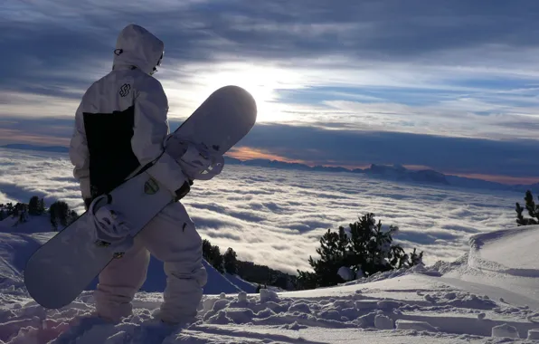 Picture clouds, mountains, snowboarding, slope