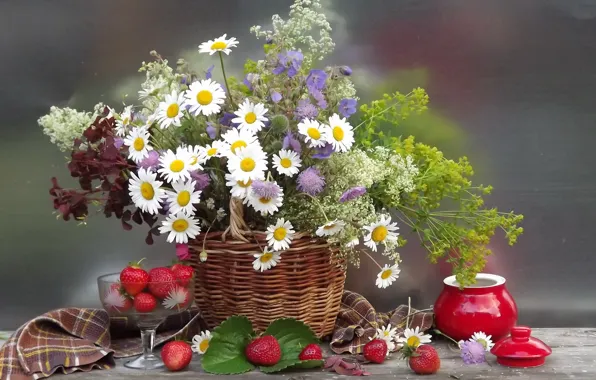 Picture flower, summer, flowers, nature, berries, basket, chamomile, bouquet, strawberry, basket