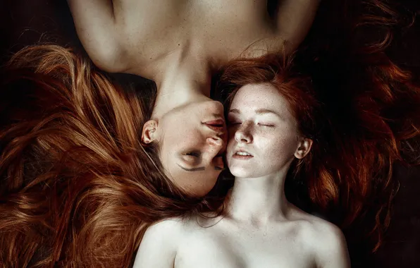 Picture stay, sleep, freckles, two girls, friend, freckles, redhead