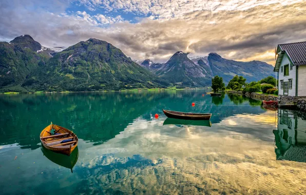Picture mountains, lake, boats, Norway, Norway, Oppstrynsvatn Lake, Hjelledalen