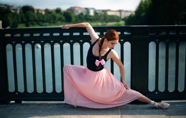 Picture girl, the city, dance, ballerina, Rebecca