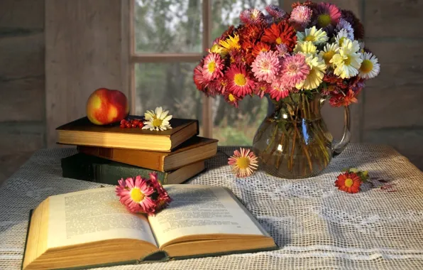 Picture flowers, table, background, widescreen, Wallpaper, mood, books, Apple, fruit, book, vase, wallpaper, flowers, owner, widescreen, …