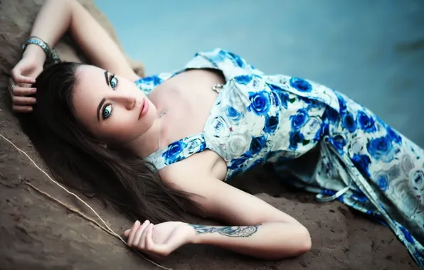 Picture look, dress, tattoo, blue eyes