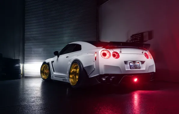 Picture Imperial, Light, Nissan, GT-R, White, Sport, Garage, Rear, Works