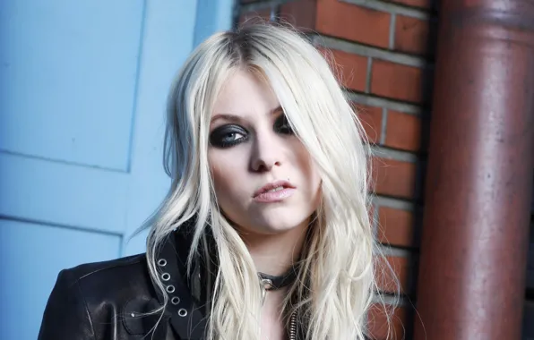 Picture look, pose, model, hair, actress, singer, the, pretty, Taylor, taylor, momsen, momsen, reckless