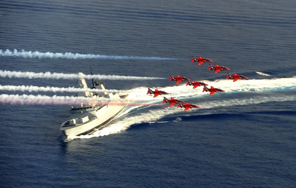 Picture army, Red Arrows, HMS Diamond