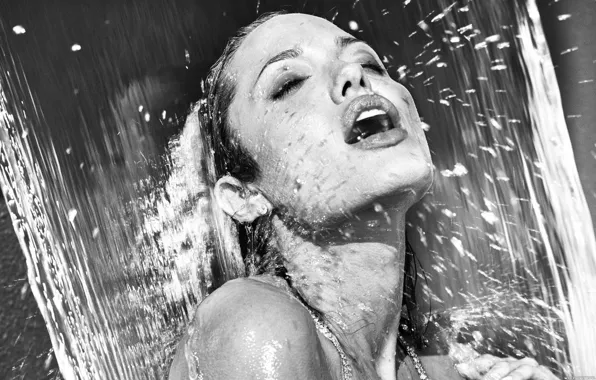 Picture water, black and white, Angelina Jolie, Angelina Jolie, Shower