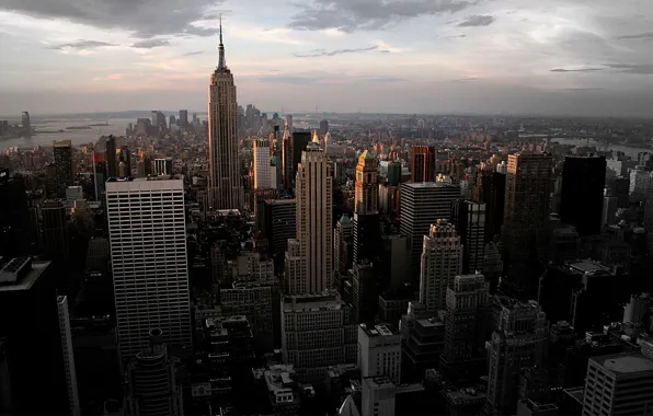 Picture Manhattan, New York City, dawn, skyscrapers