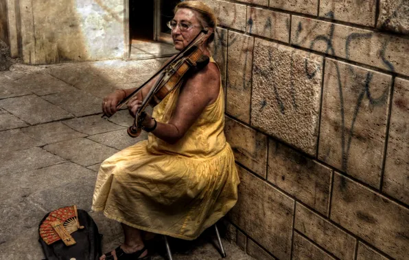 Picture music, street, woman, violin