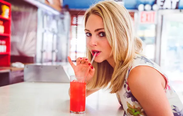 Picture cocktail, cafe, drink, AnnaSophia Robb