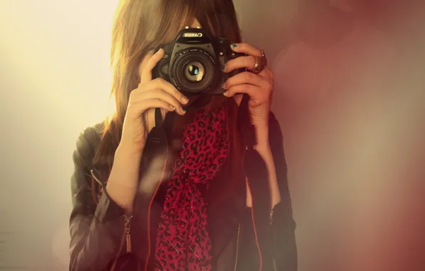 Picture girl, ring, camera, the camera, lens, canon, bangs