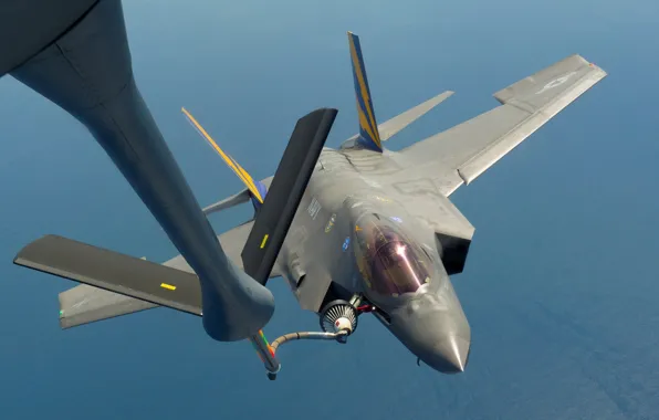 Picture the sky, UNITED STATES AIR FORCE, fighter-bomber, F-35C, refuels from KC-135 tanker aircraft