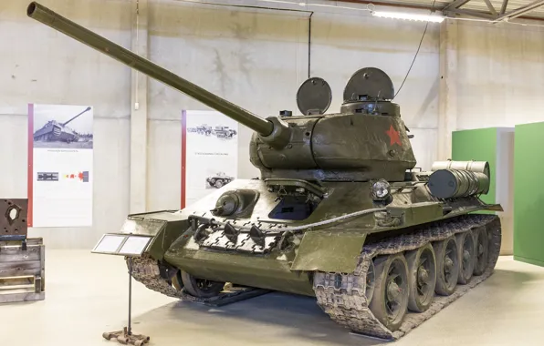 Picture tank, Soviet, average, T-34-85