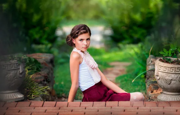 Picture summer, girl, steps, hairstyle, Garden, child photography
