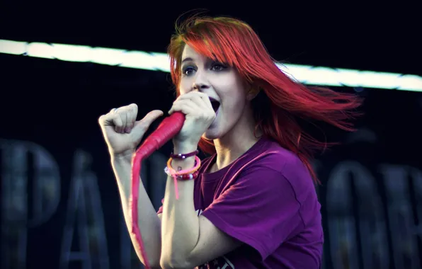 Picture girl, scene, concert, microphone, singer, girl, paramore, hayley williams, Hayley Williams