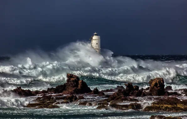 Picture sea, wave, squirt, lighthouse, storm, the troubled sea, gray clouds