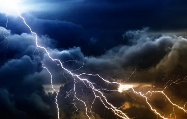 Picture storm, lightning, thunder
