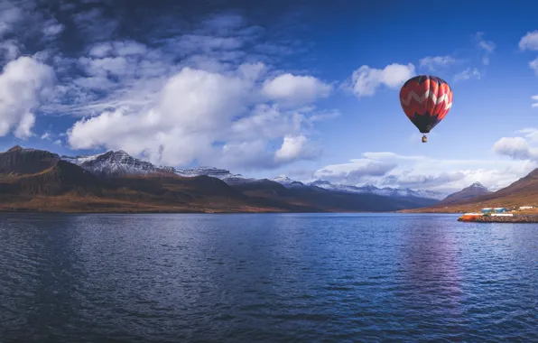 Picture mountains, balloon, Iceland, Iceland, the fjord, Reydarfjordur, Is reydarfjor