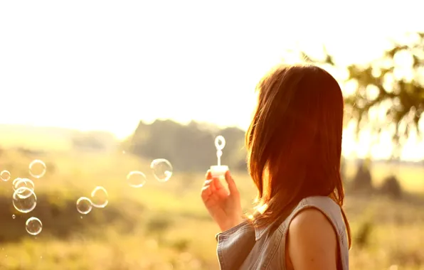 Picture girl, the sun, light, bubbles