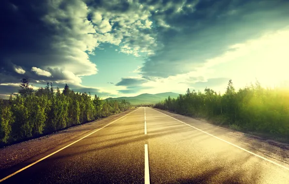 Picture road, the sun, clouds, road in mountains