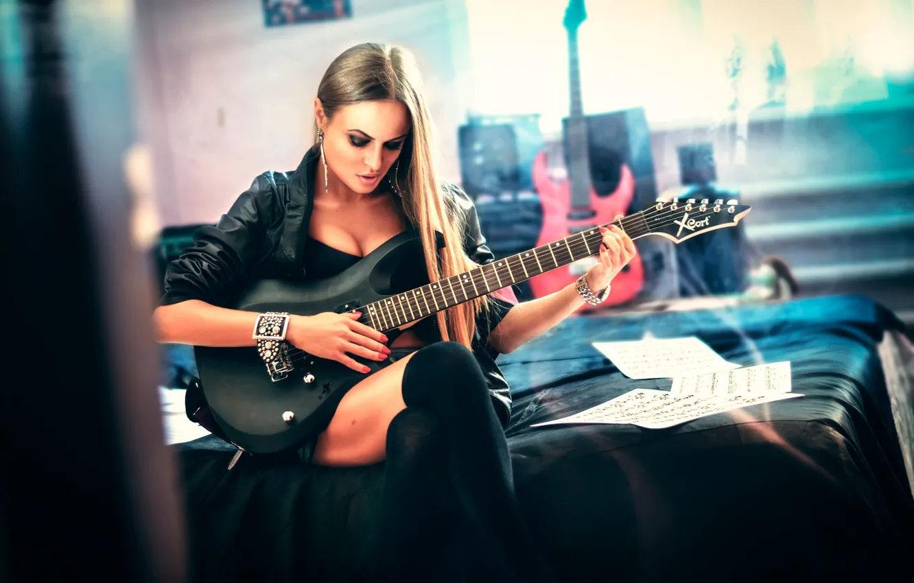 Photo wallpaper girl, the game, guitar