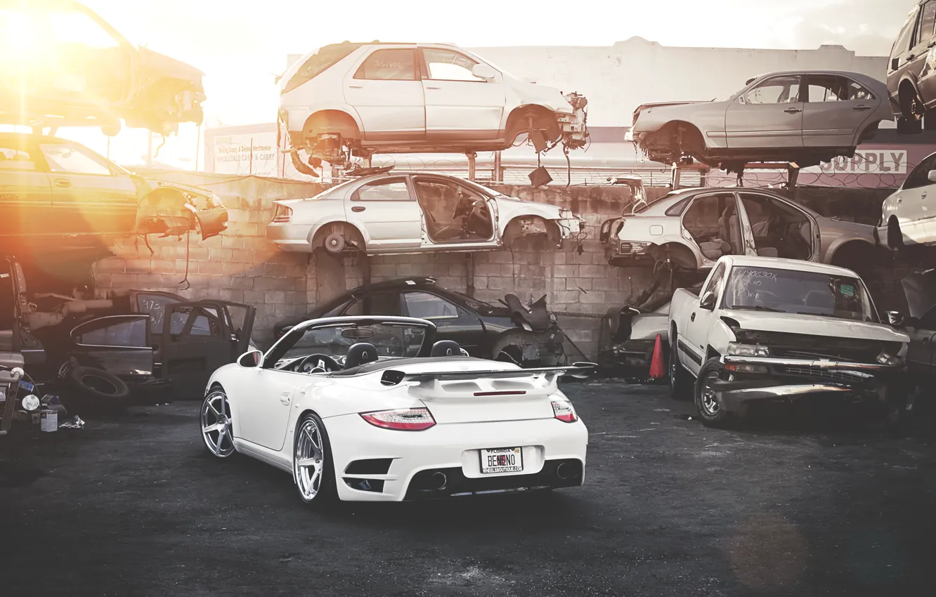 Photo wallpaper white, the sun, 911, Porsche, dump, white, Roadster, Porsche, Blik, Turbo, salvage cars, car stuff