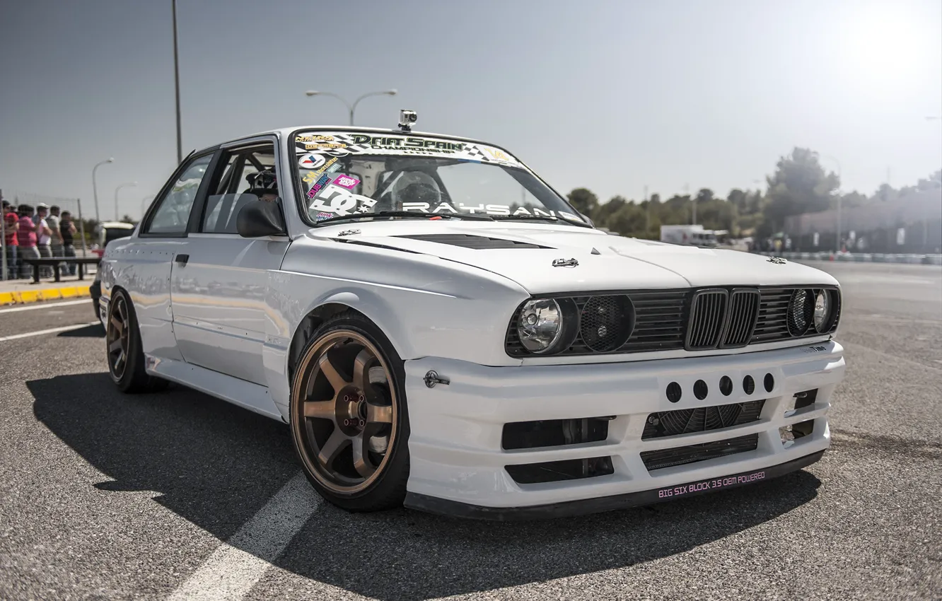 Photo wallpaper BMW, white, drift car, E30