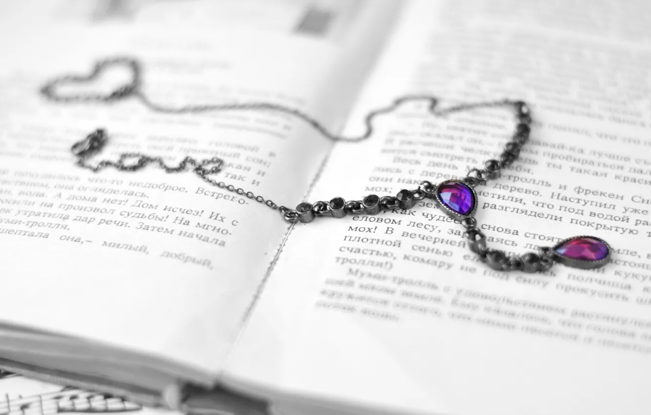 Photo wallpaper purple, text, style, stones, background, Wallpaper, necklace, pendant, book, decoration, chain, owner, page, wallpapers, accessory