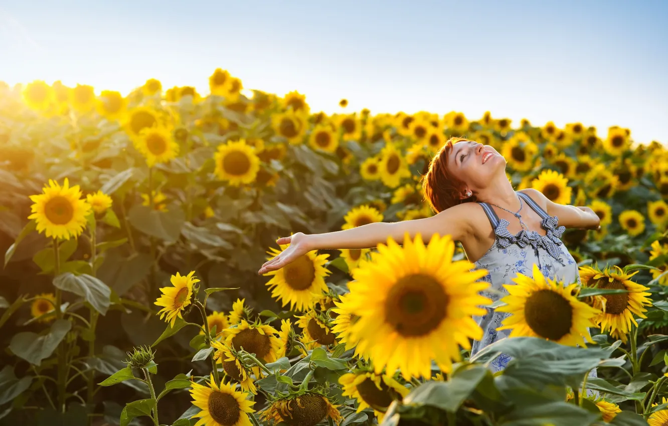 Photo wallpaper field, the sky, girl, joy, happiness, sunflowers, flowers, yellow, smile, background, widescreen, Wallpaper, mood, sunflower, …